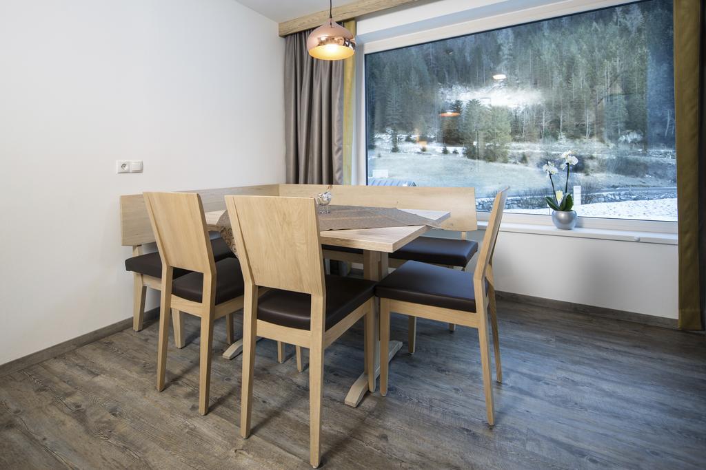Alps Tux Apartment Exterior photo